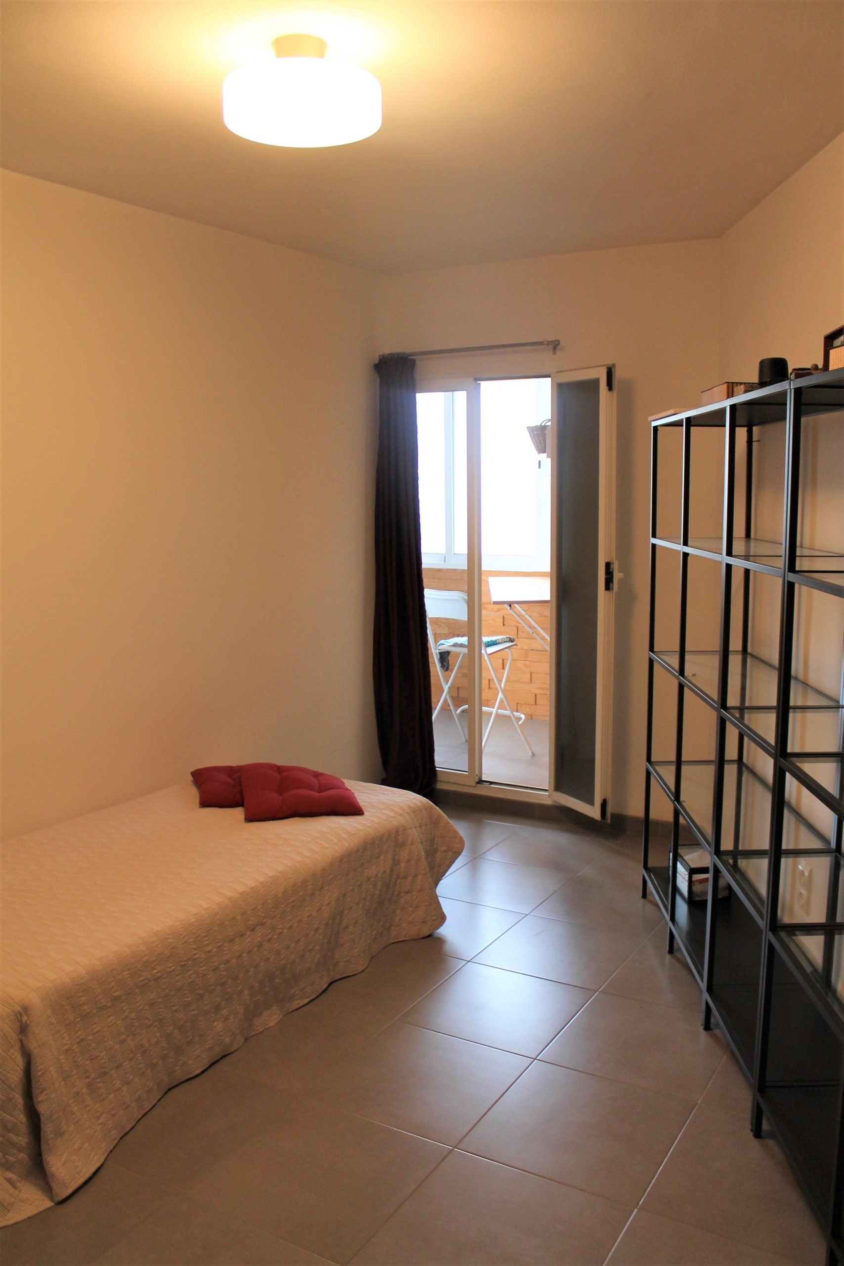 Sueca 38 – Spacious expat apartment in Valencia