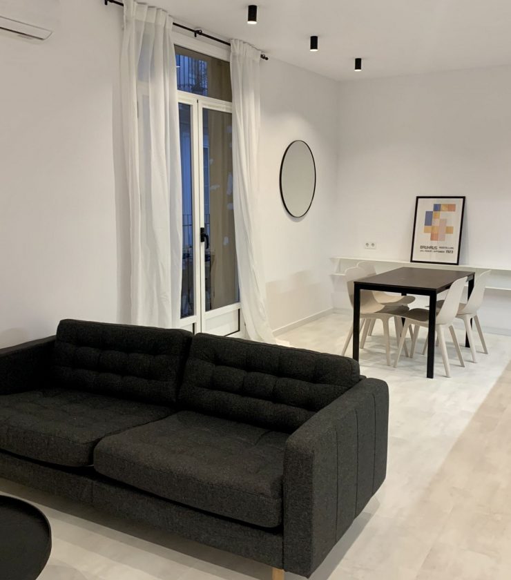 Tossal 3 - Modern expat apartment in Valencia centre