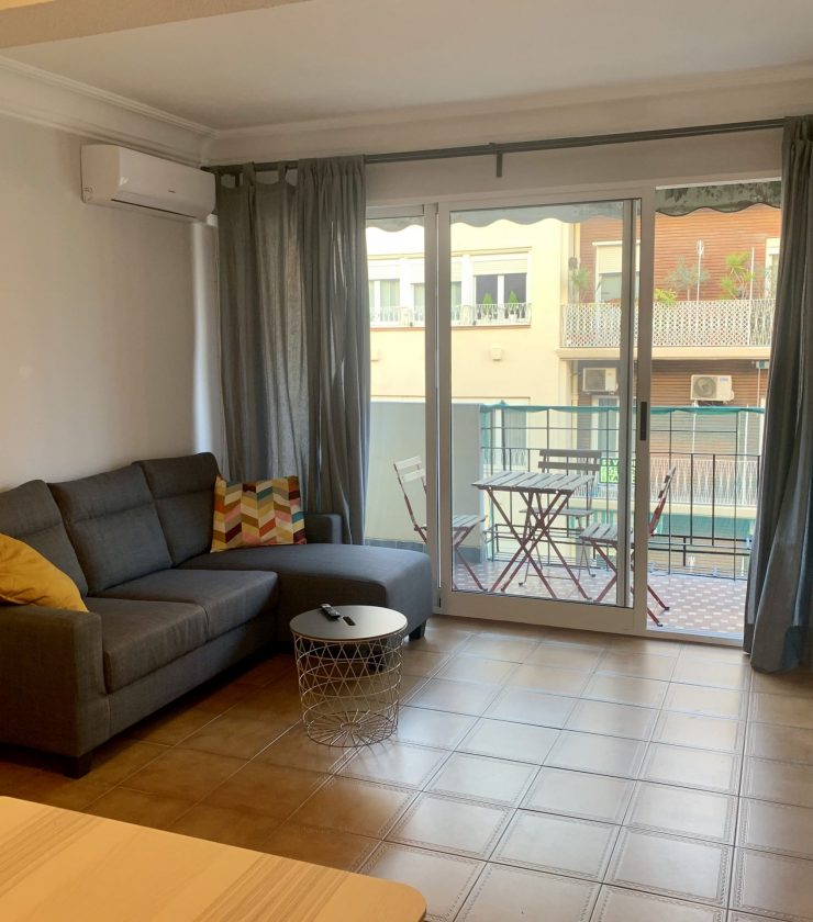 Lluis Oliag - Furnished rental for expats in Valencia