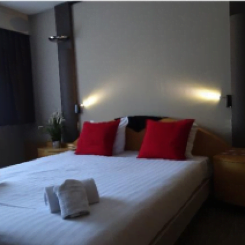 Value Stay 6 - Entry ready room in Brussels South