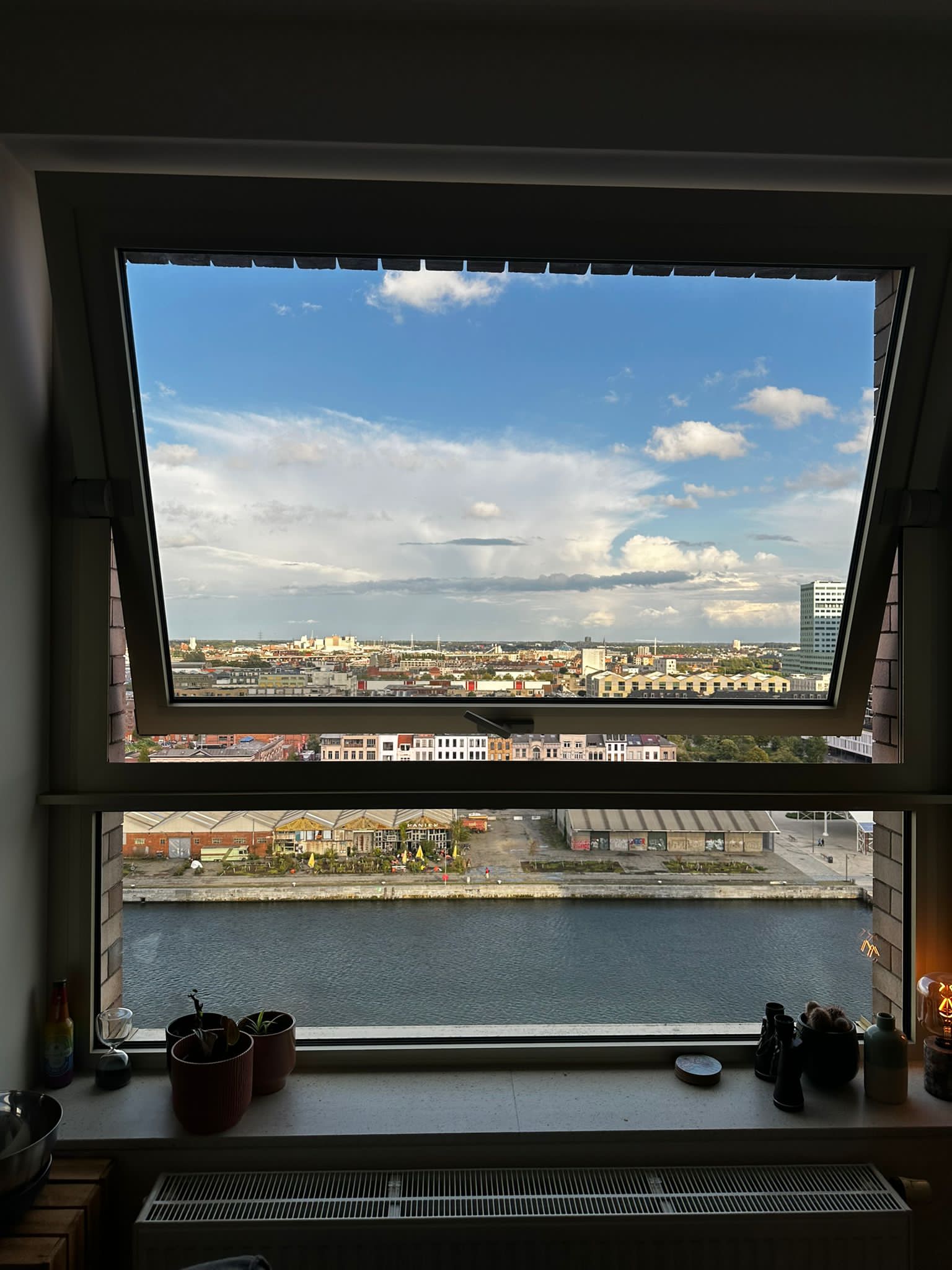 Eilandje, luxury apartment for rent in antwerp views