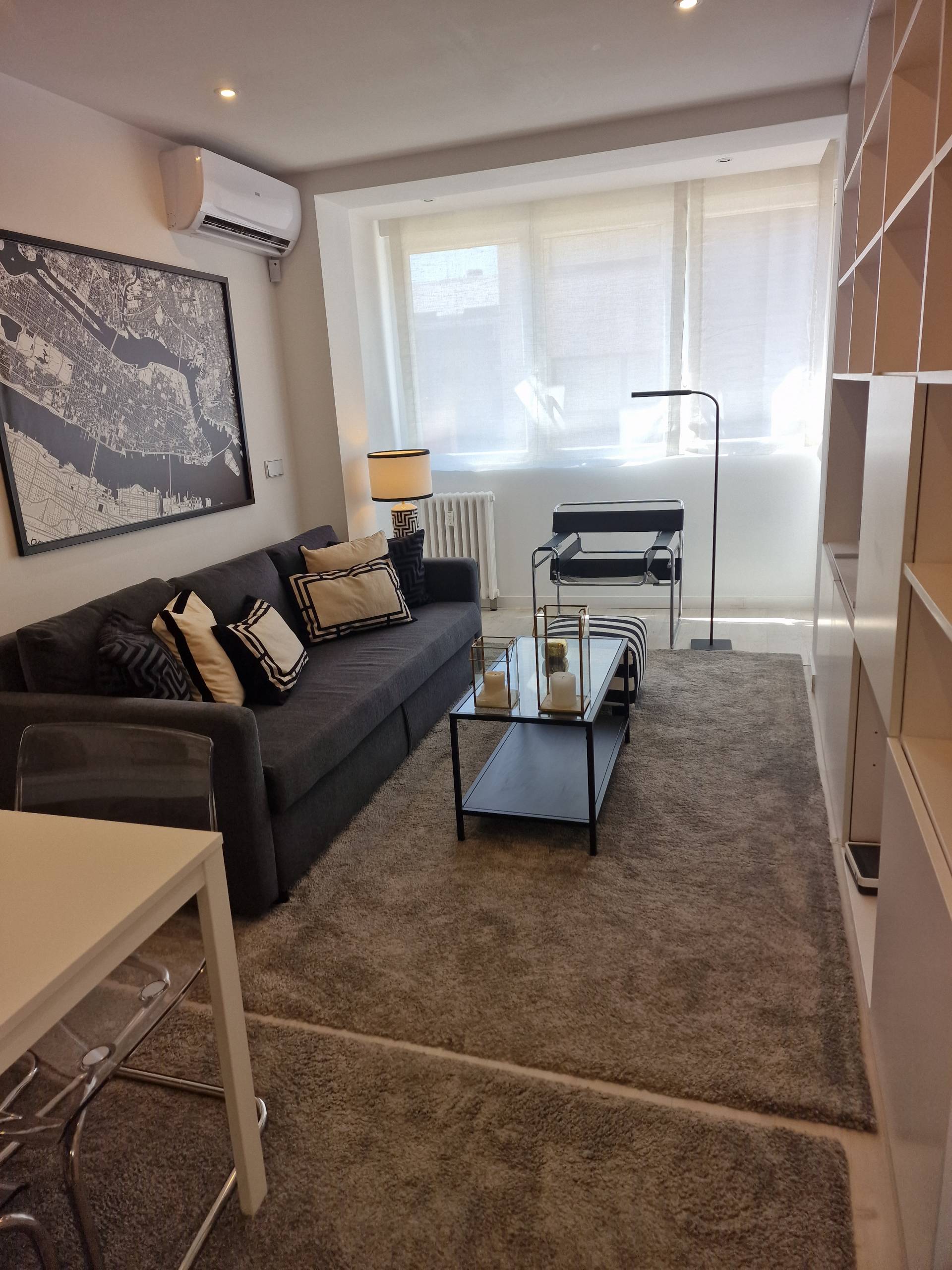 Ureña - Furnished apartment for rent in Madrid