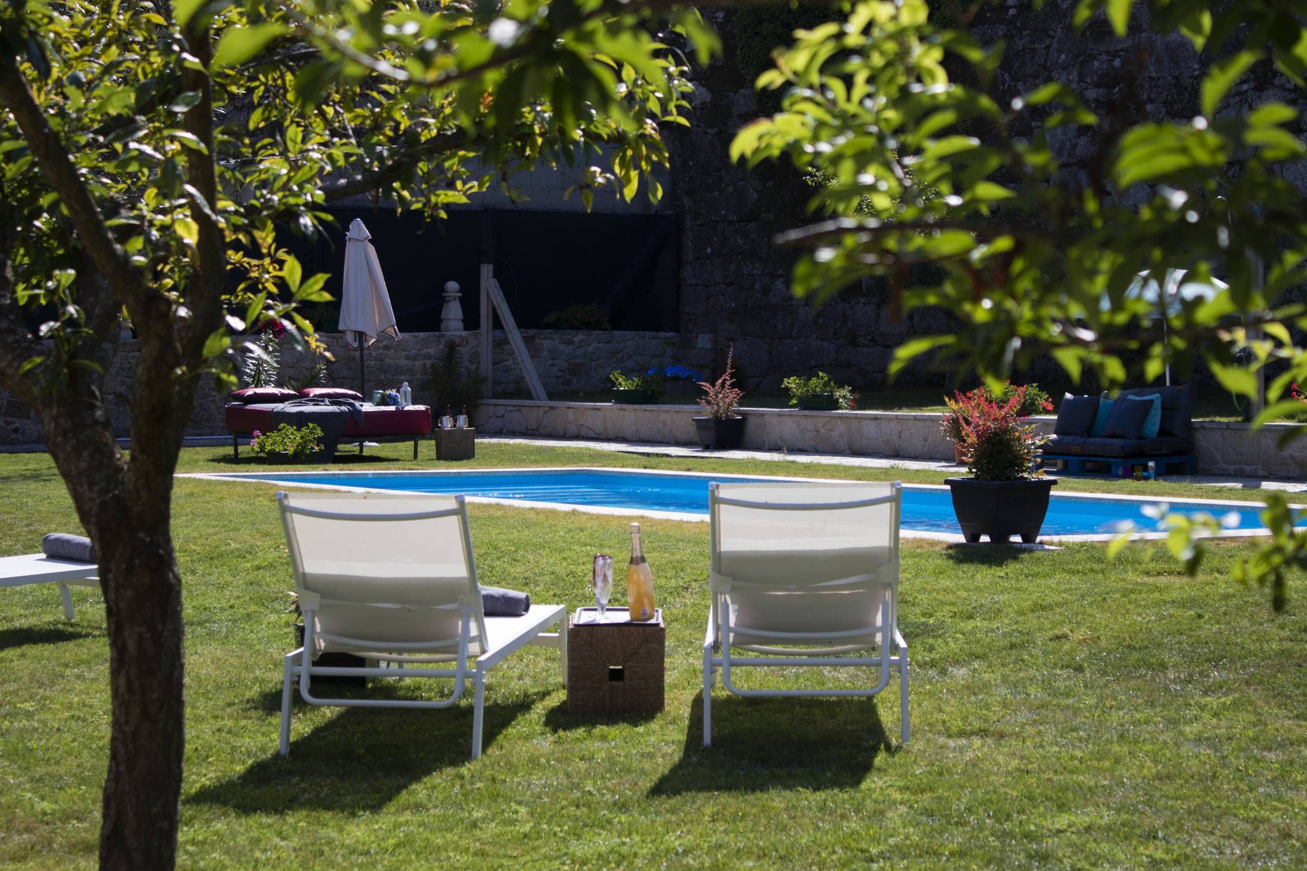 Villa Rosa - Luxury furnished villa for rent in Galicia