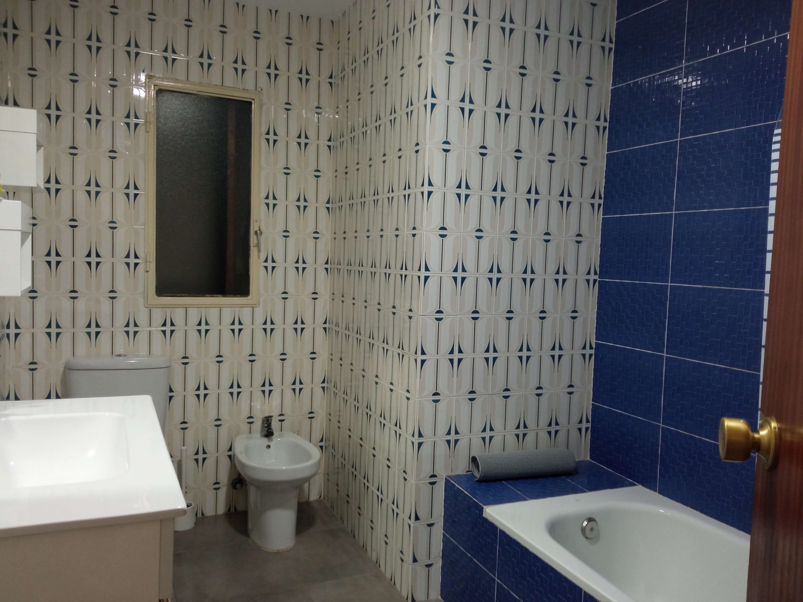 Bathroom 1 apartment for rent in valencia, guillen