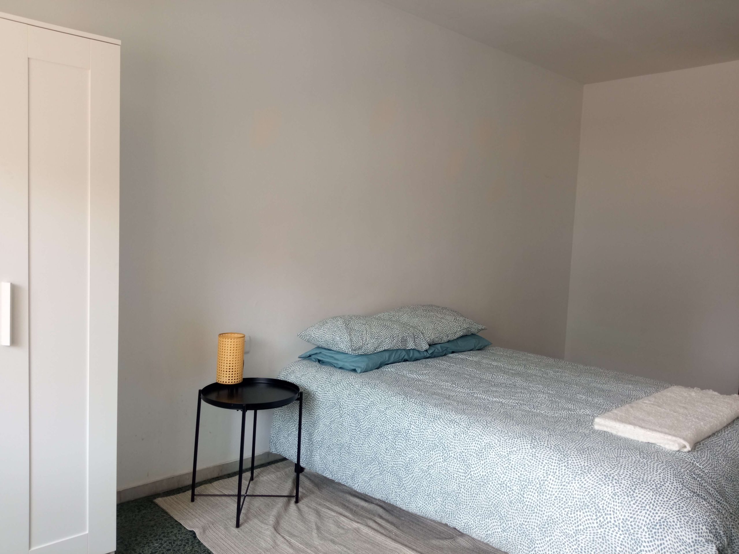 Bedroom apartment for rent in valencia, guillen