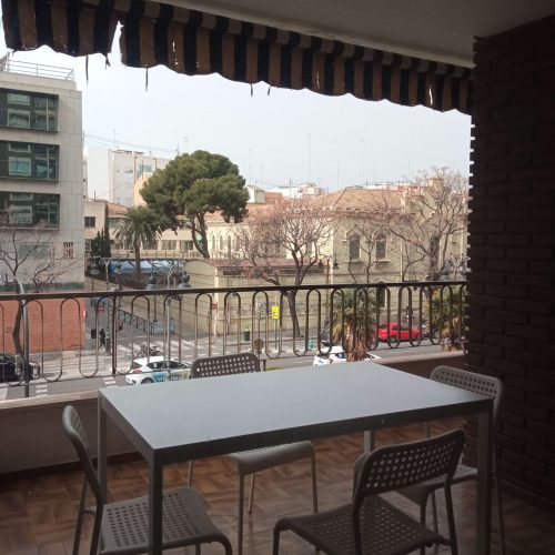terrace apartment for rent in valencia guillen