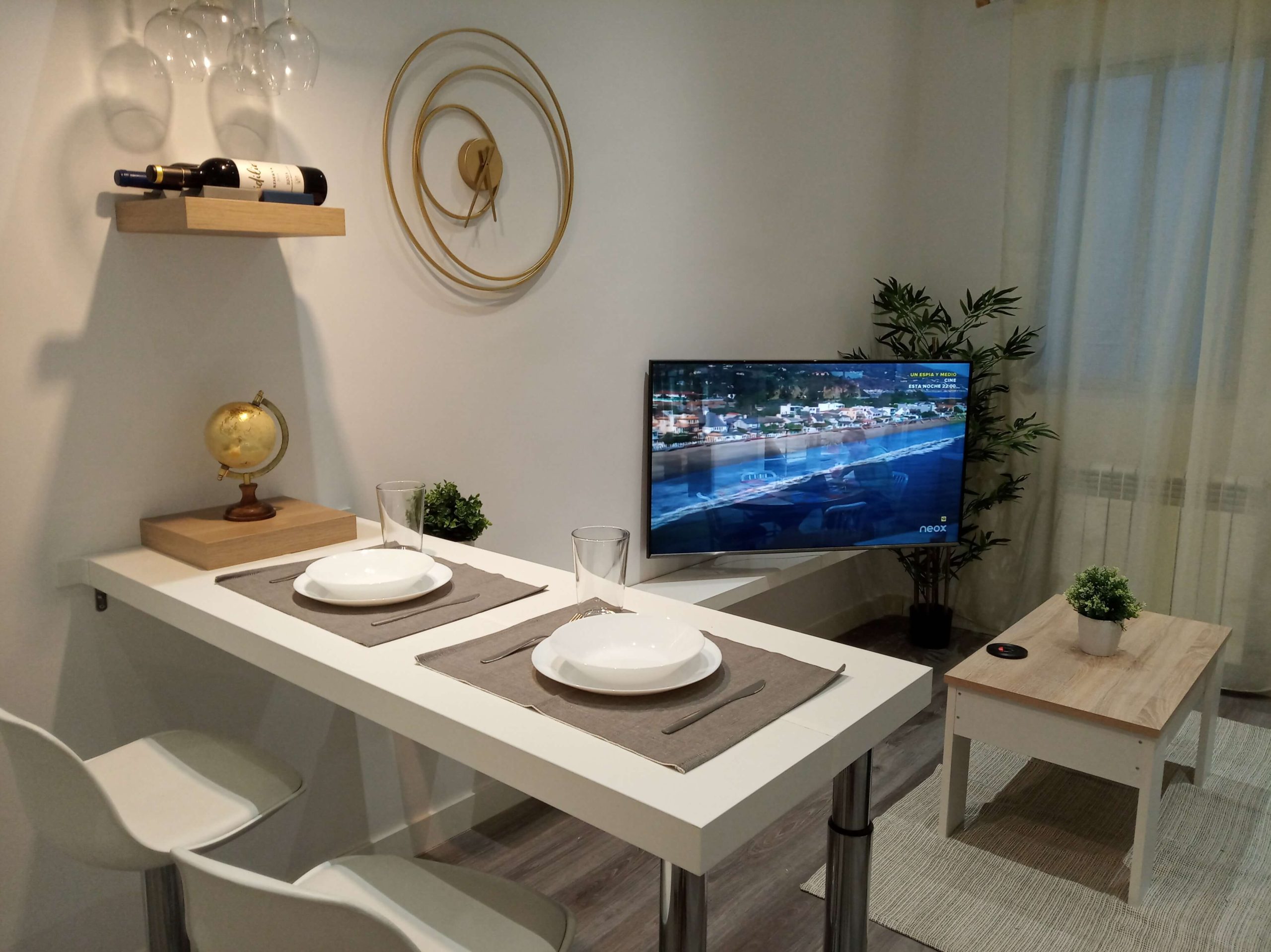 dining table apartment in madrid for rent