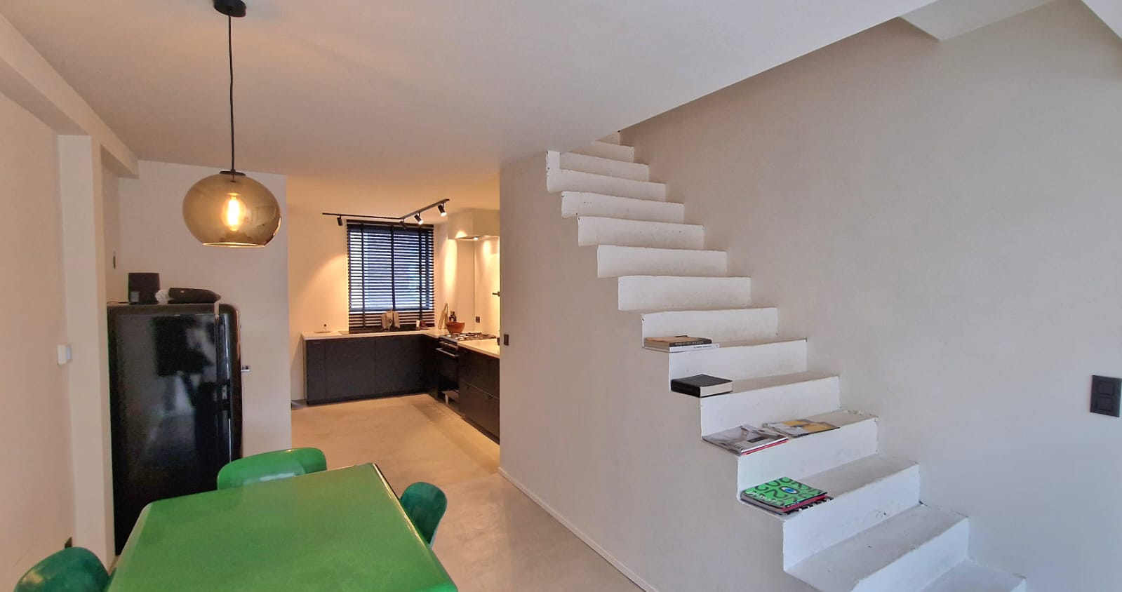stairs apartment for rent in Knokke