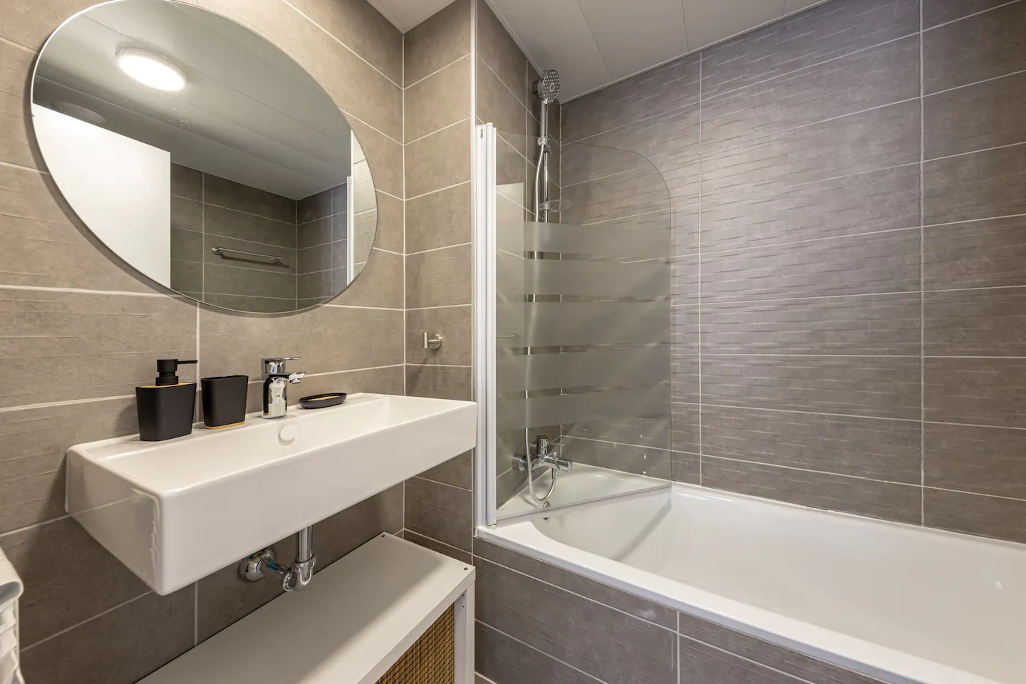 bathroom Ferenc 5 - Apartment for rent in Madrid 1