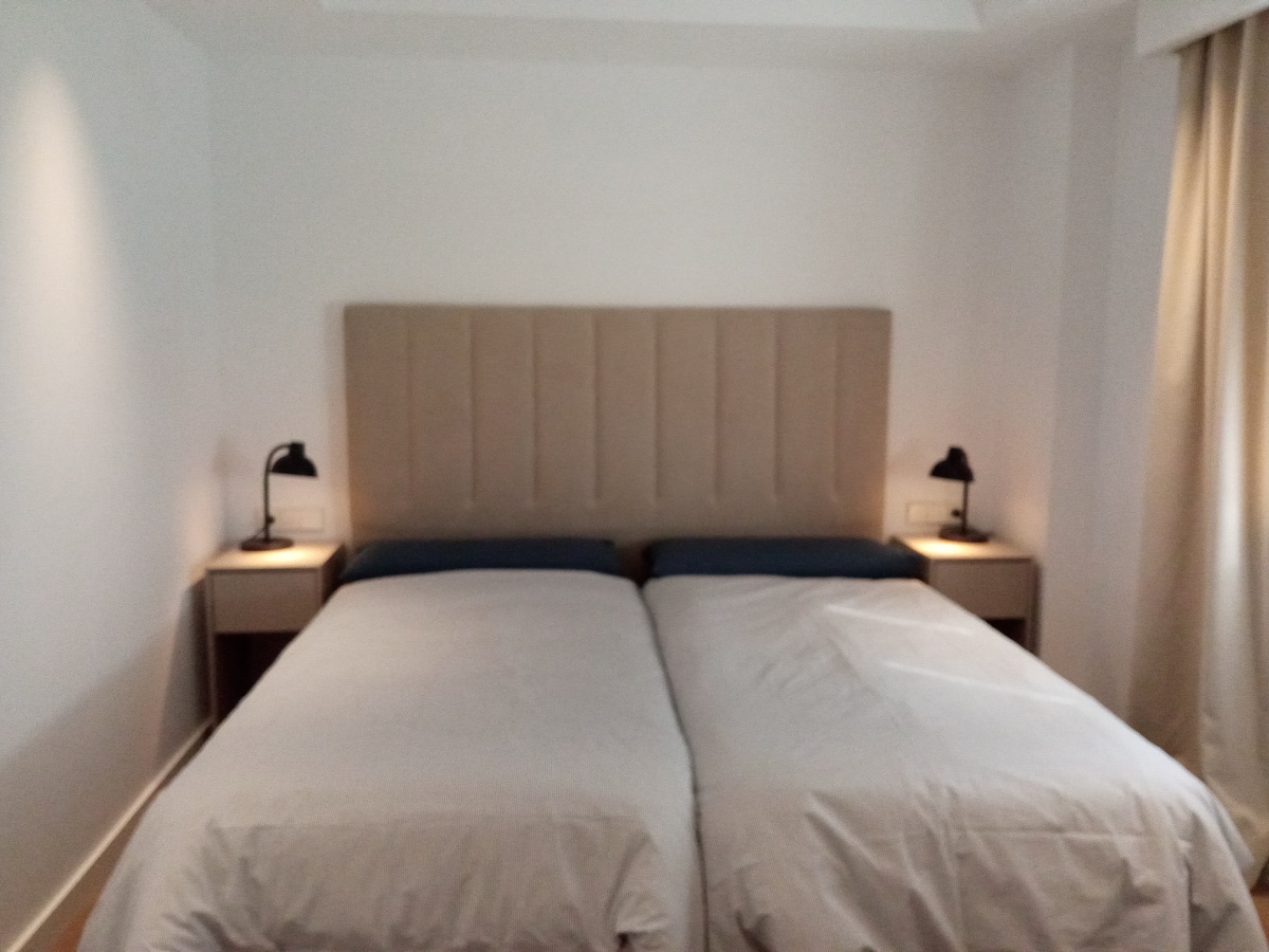room apartment for rent in serranos valencia 4