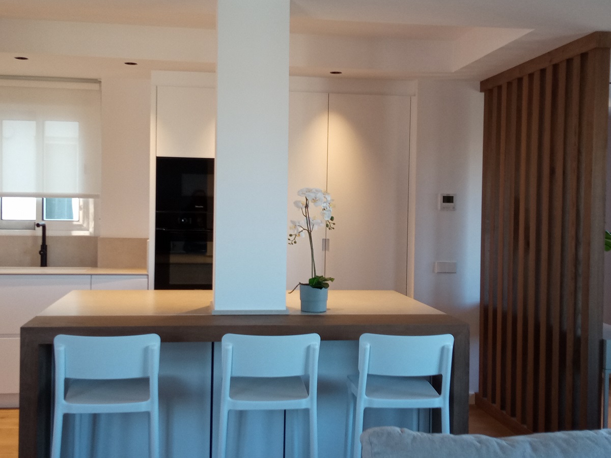 living room apartment for rent in serranos valencia
