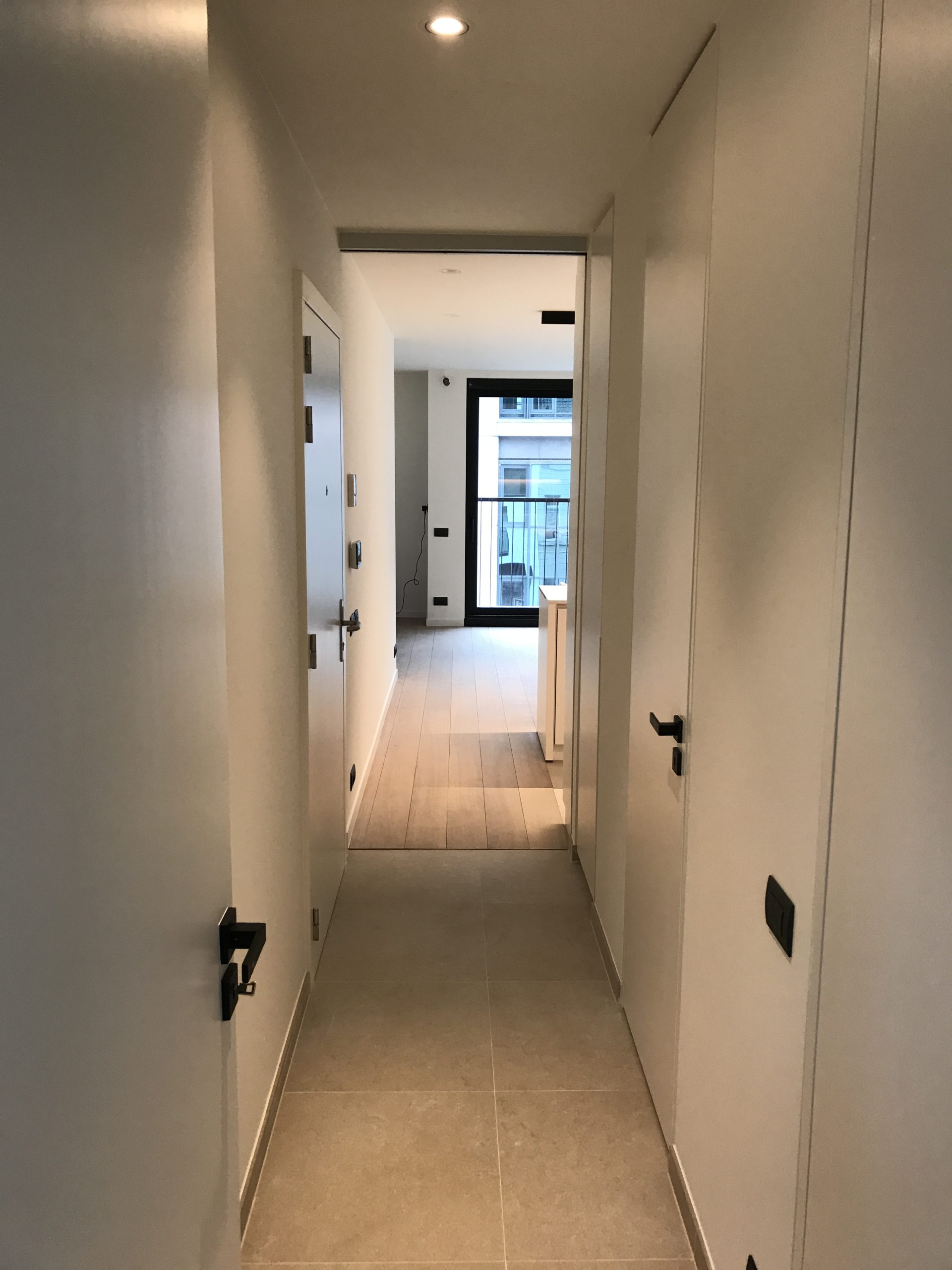 Hallway - 1-bedroom apartment for rent in Ghent