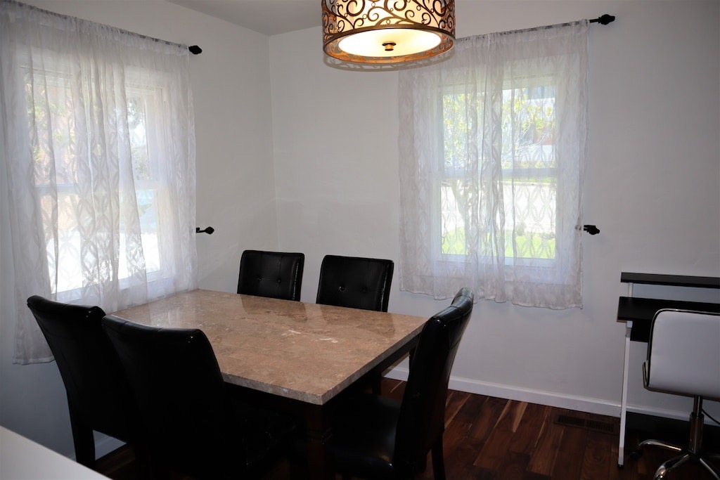 diningroom - House for rent in Los Angeles