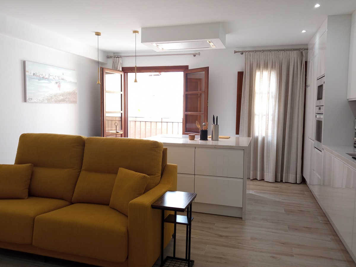 sofa apartment for rent valencia san antoni 2