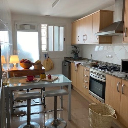 Kitchen apartment for rent in manises