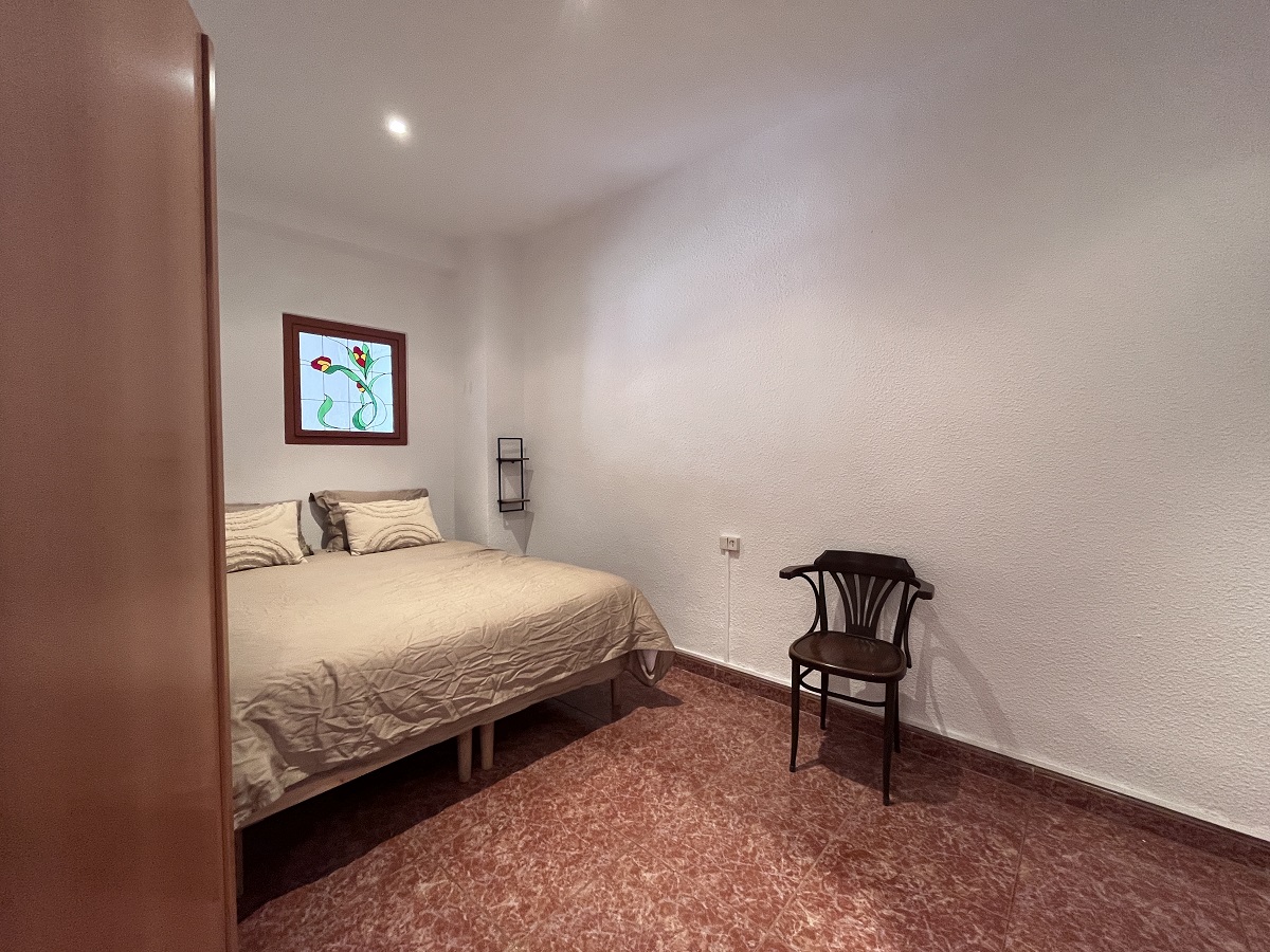 Bedroom apartment for rent valencia 2