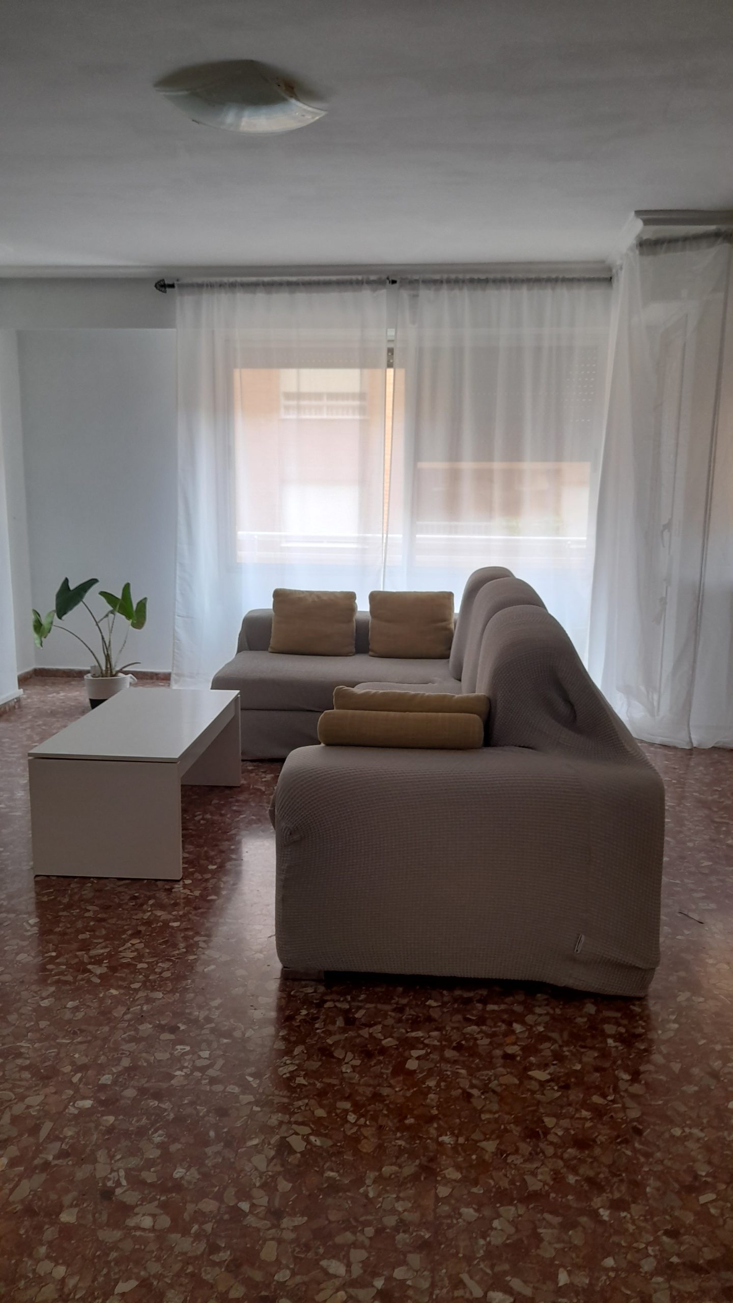 apartment for rent in Castellon - livingroom