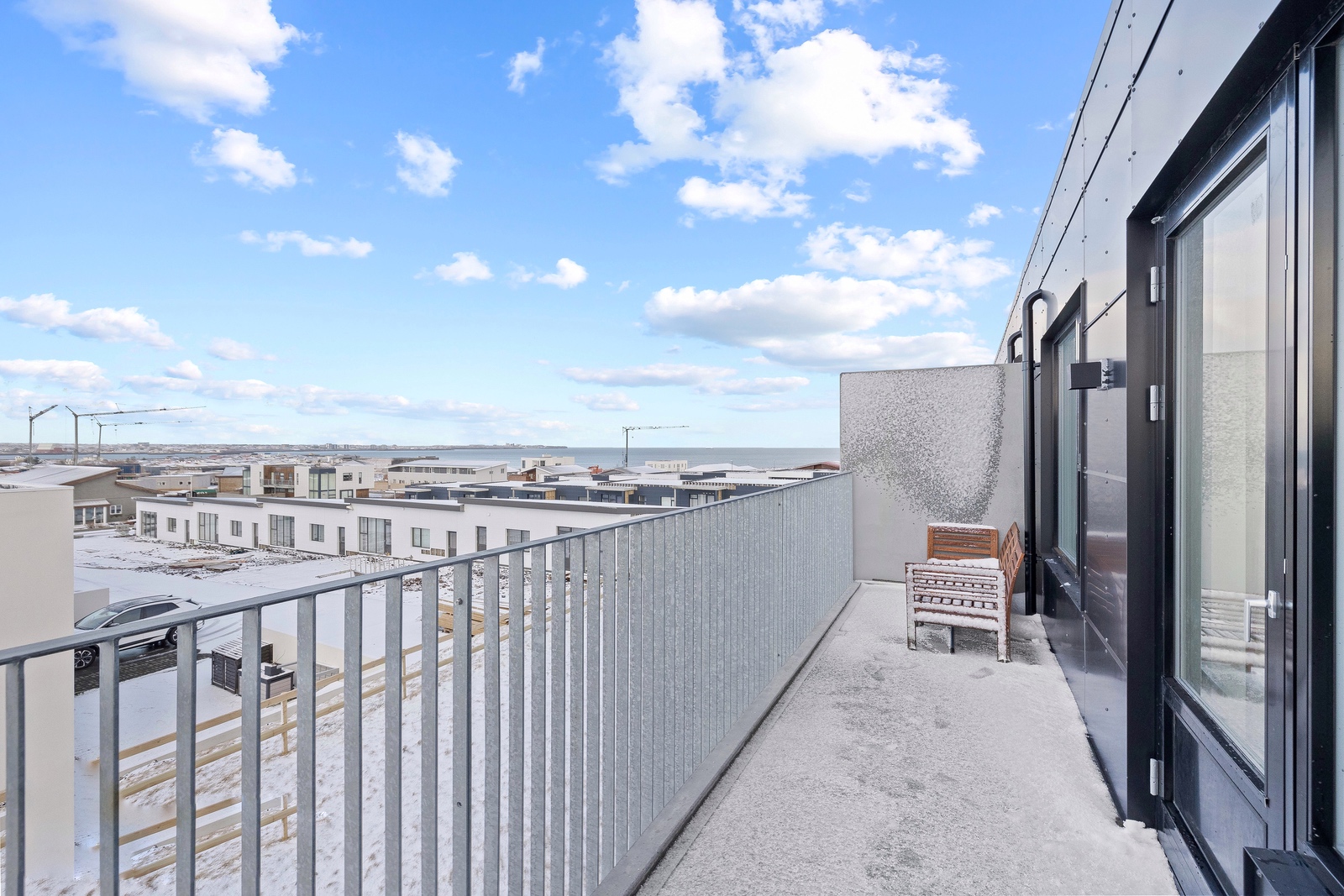 Apartment for rent in Iceland- balcony