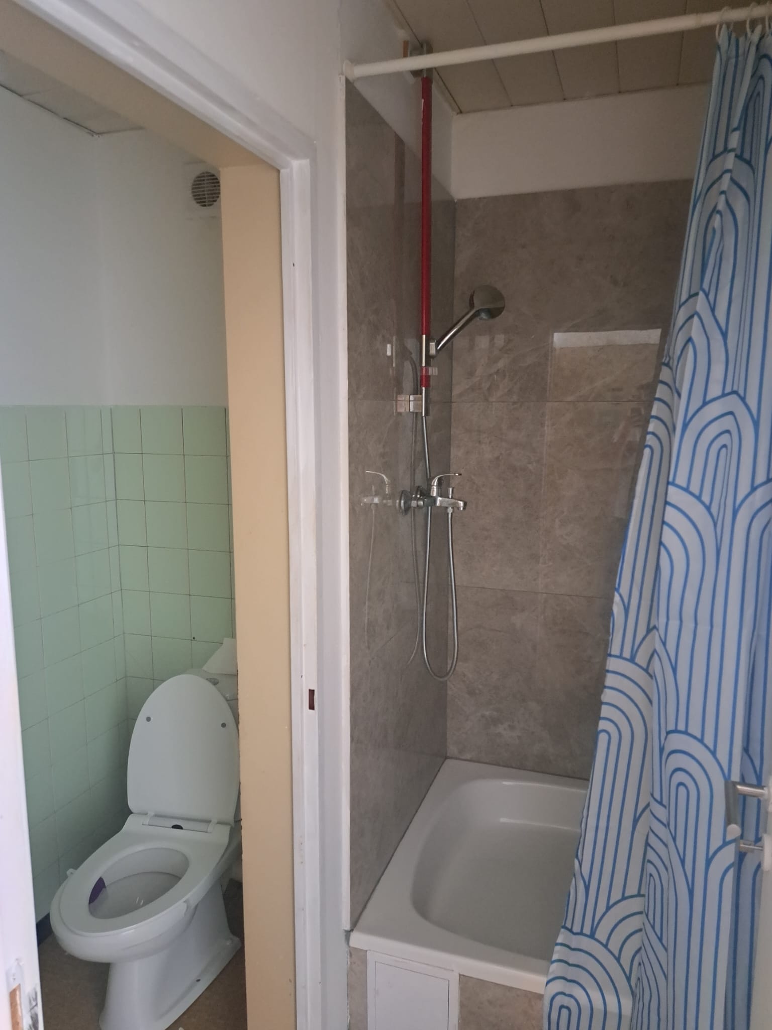 Apartment for rent in Deurne, Antwerp, bathroom 2