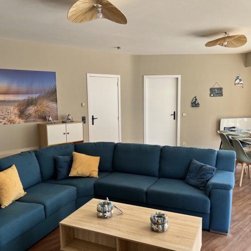 aparment-for rent-in-Oostende-livingroom