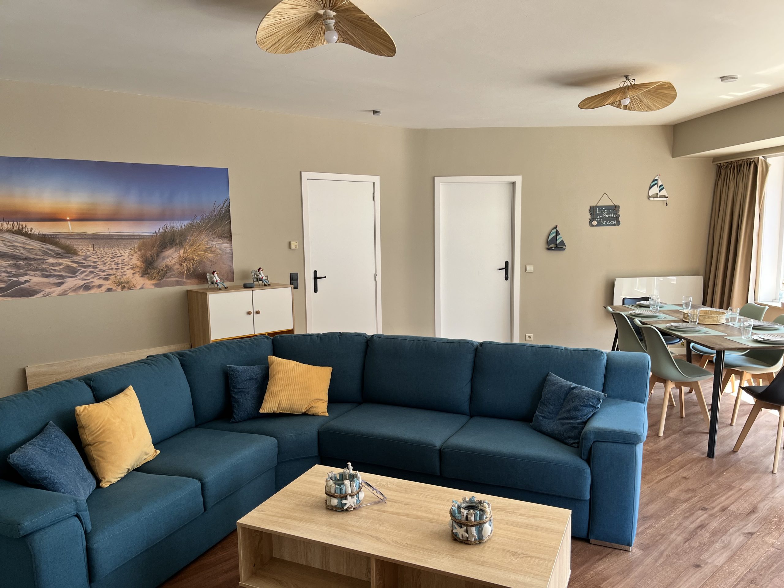 aparment-for rent-in-Oostende-livingroom