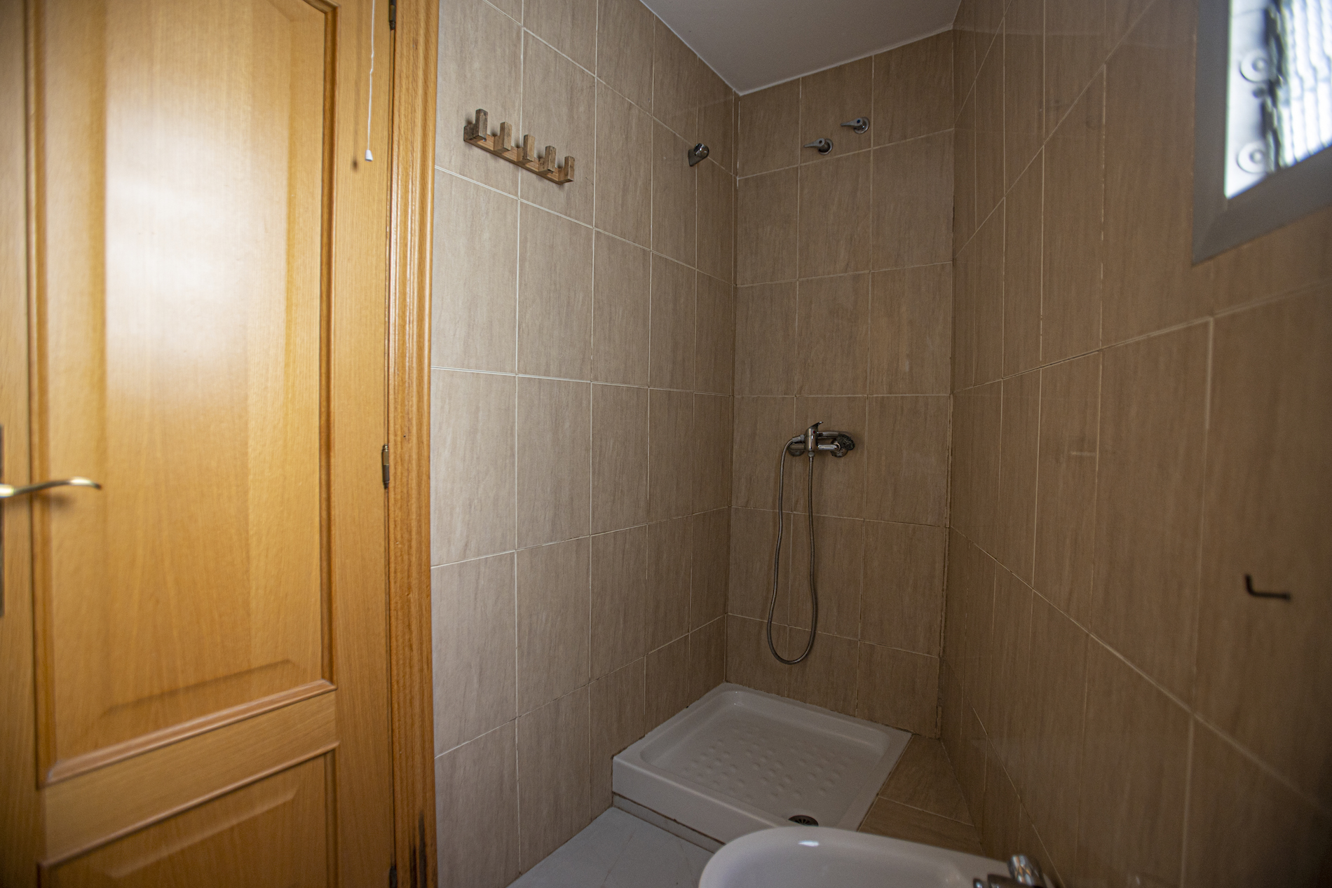 apartment-for-rent-in-mislata-bathroom