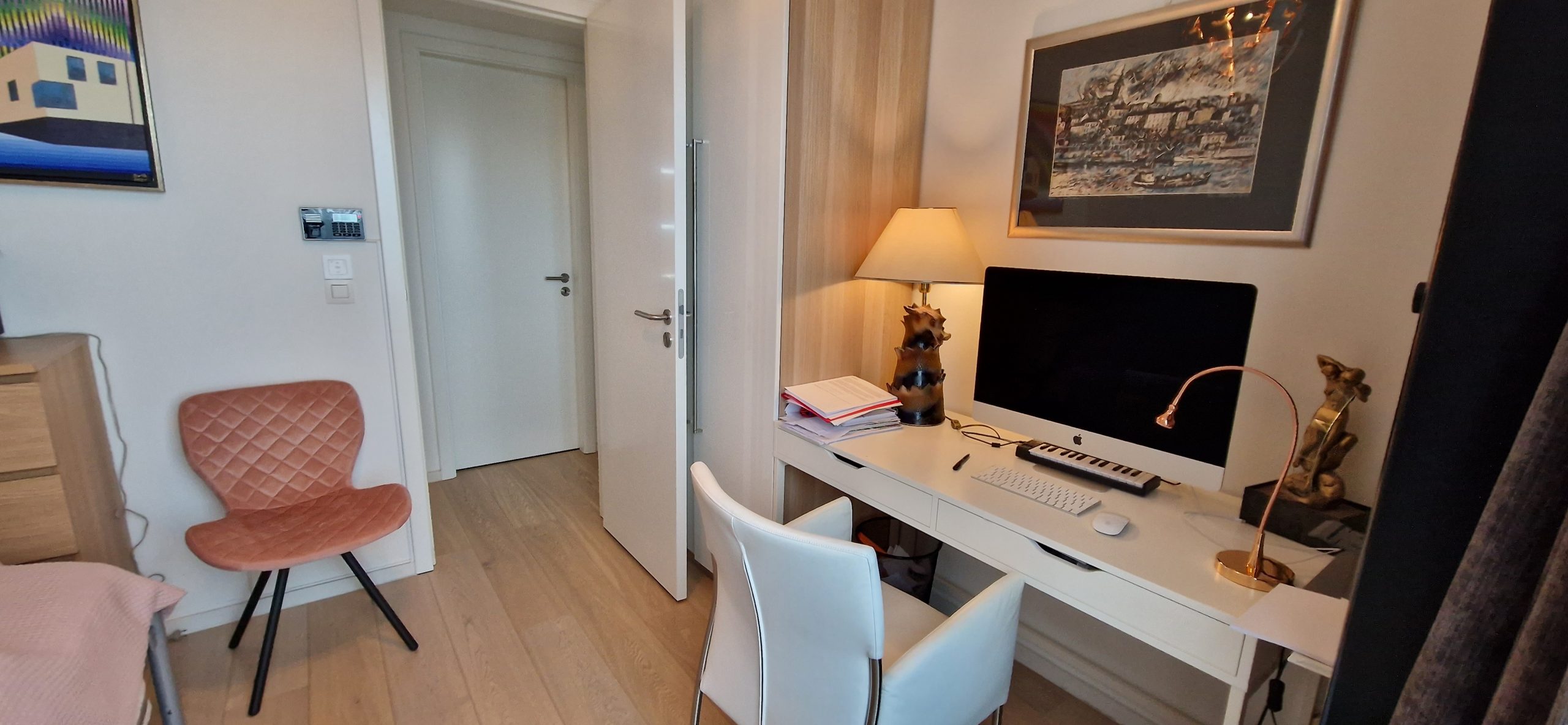 apartment-for-rent-in-lambert-bedroom