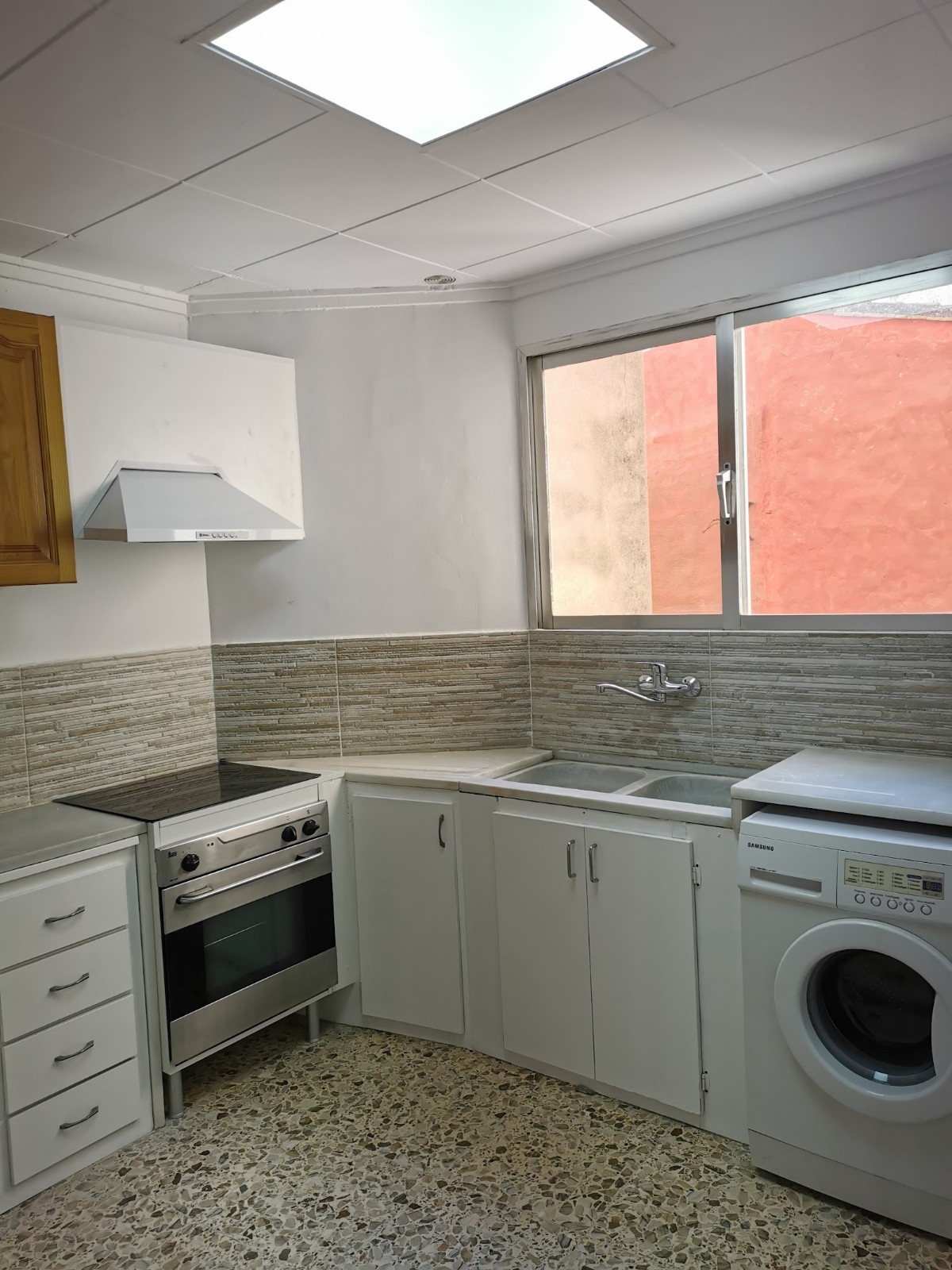 apartment-for-rent-in-sagunto-kitchen