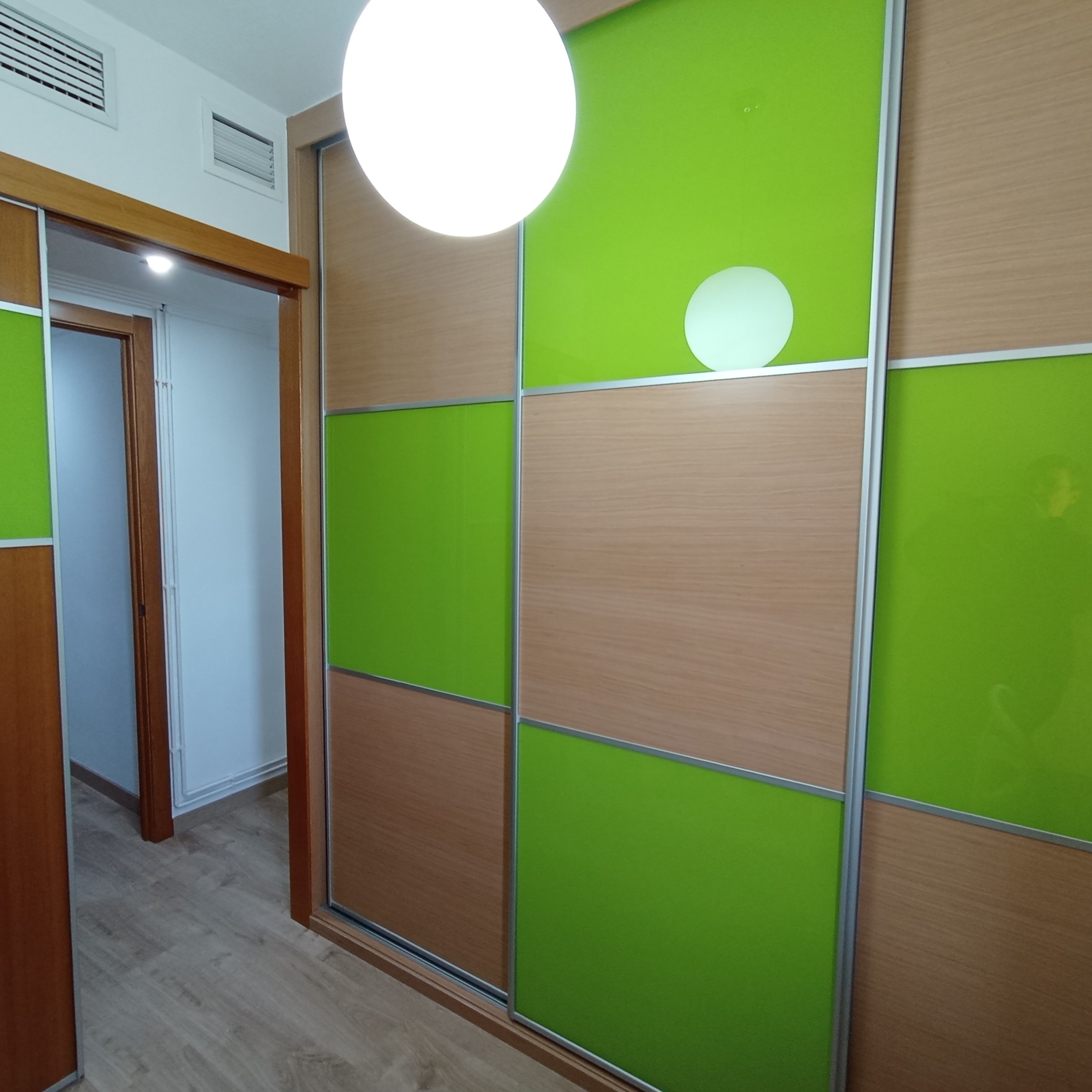 Escultor - 3 Bedroom apartment for rent in Valencia office 1