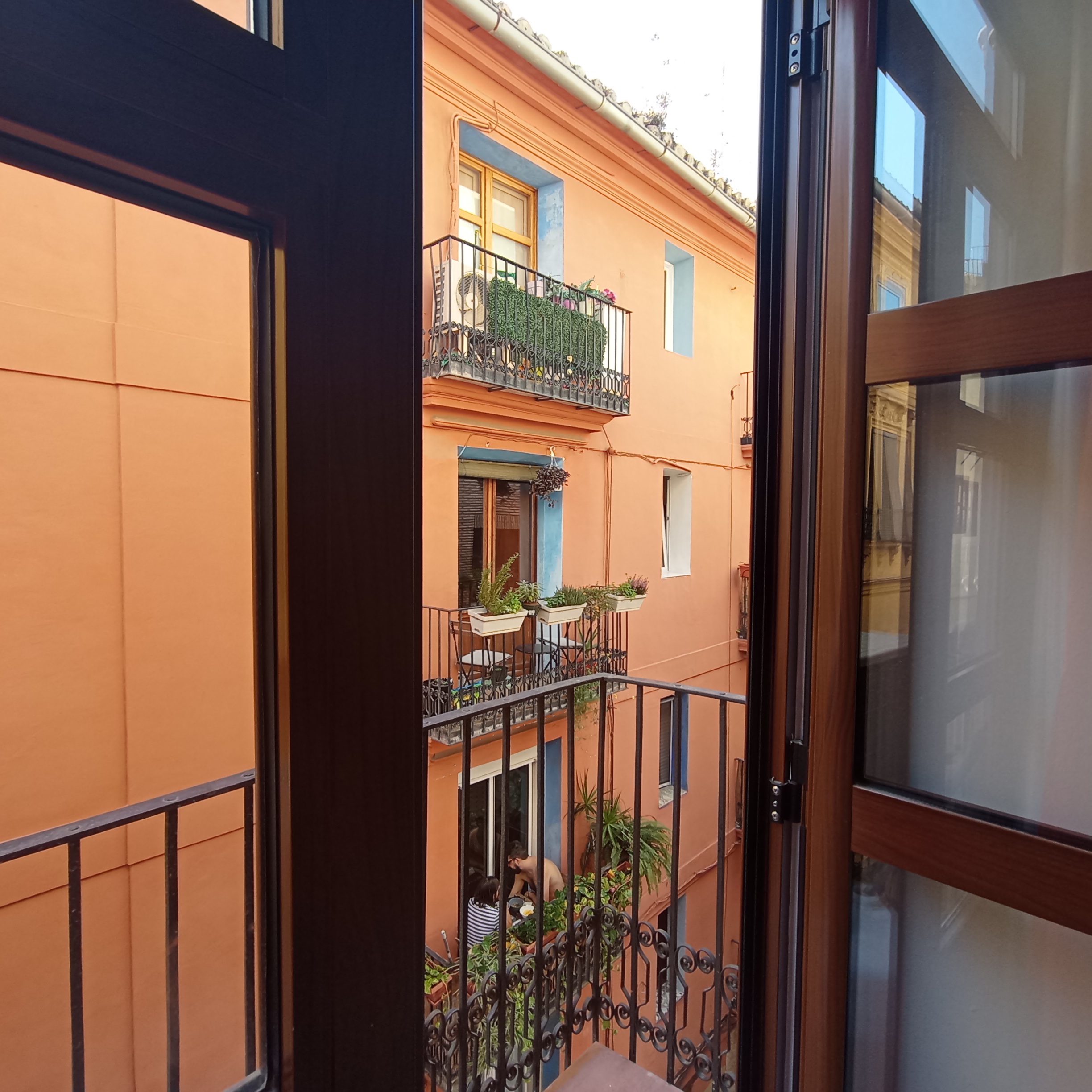 apartment- for-rent-in-vaencia-balcony