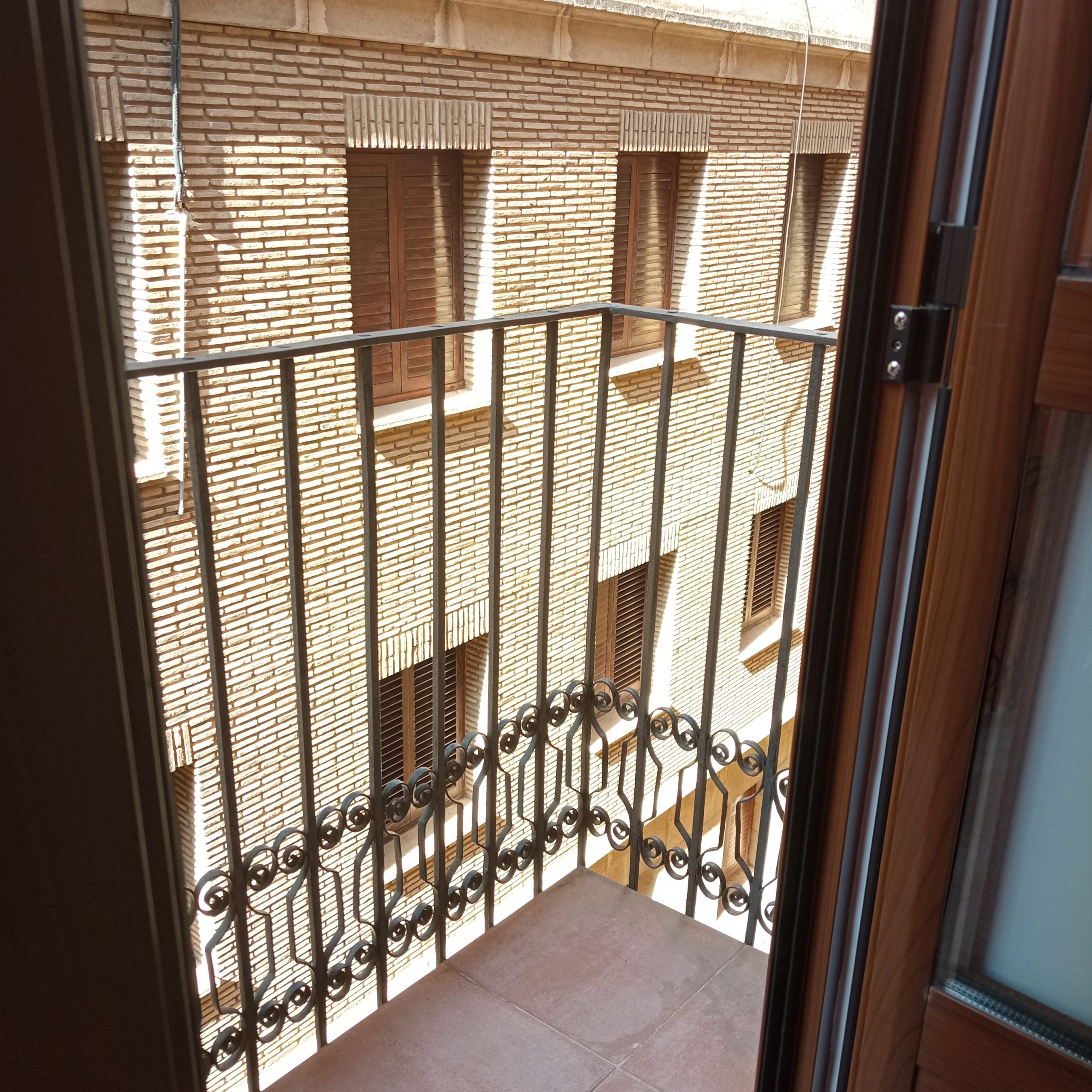 apartment- for-rent-in-vaencia-balcony
