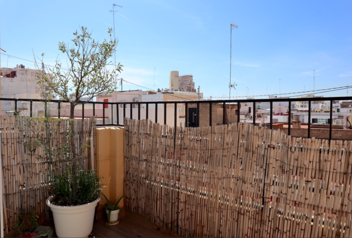 Penthouse for rent in Valencia balcony 2