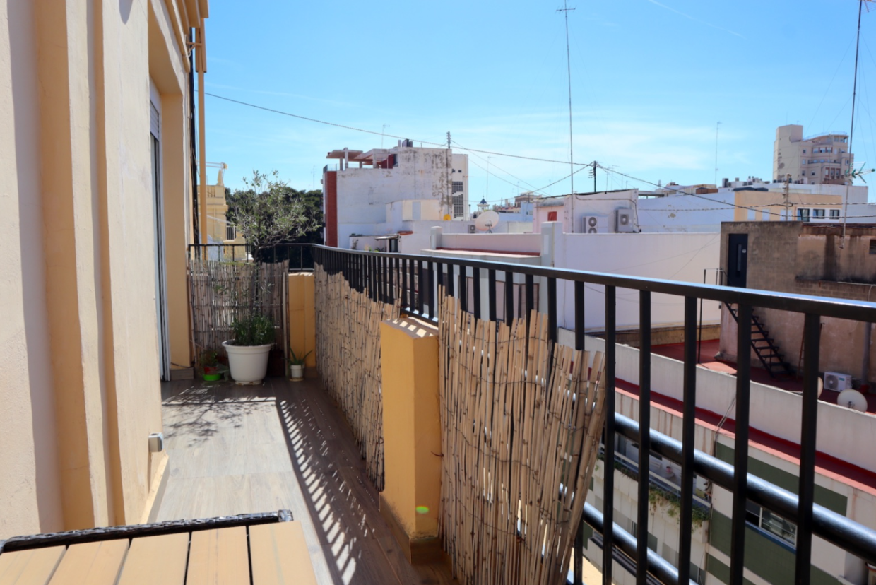 Penthouse for rent in Valencia balcony 3