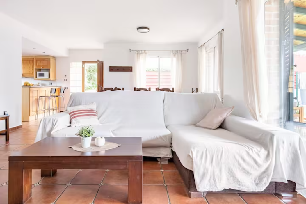 House for rent in Ribarroja, Valencia living room 1