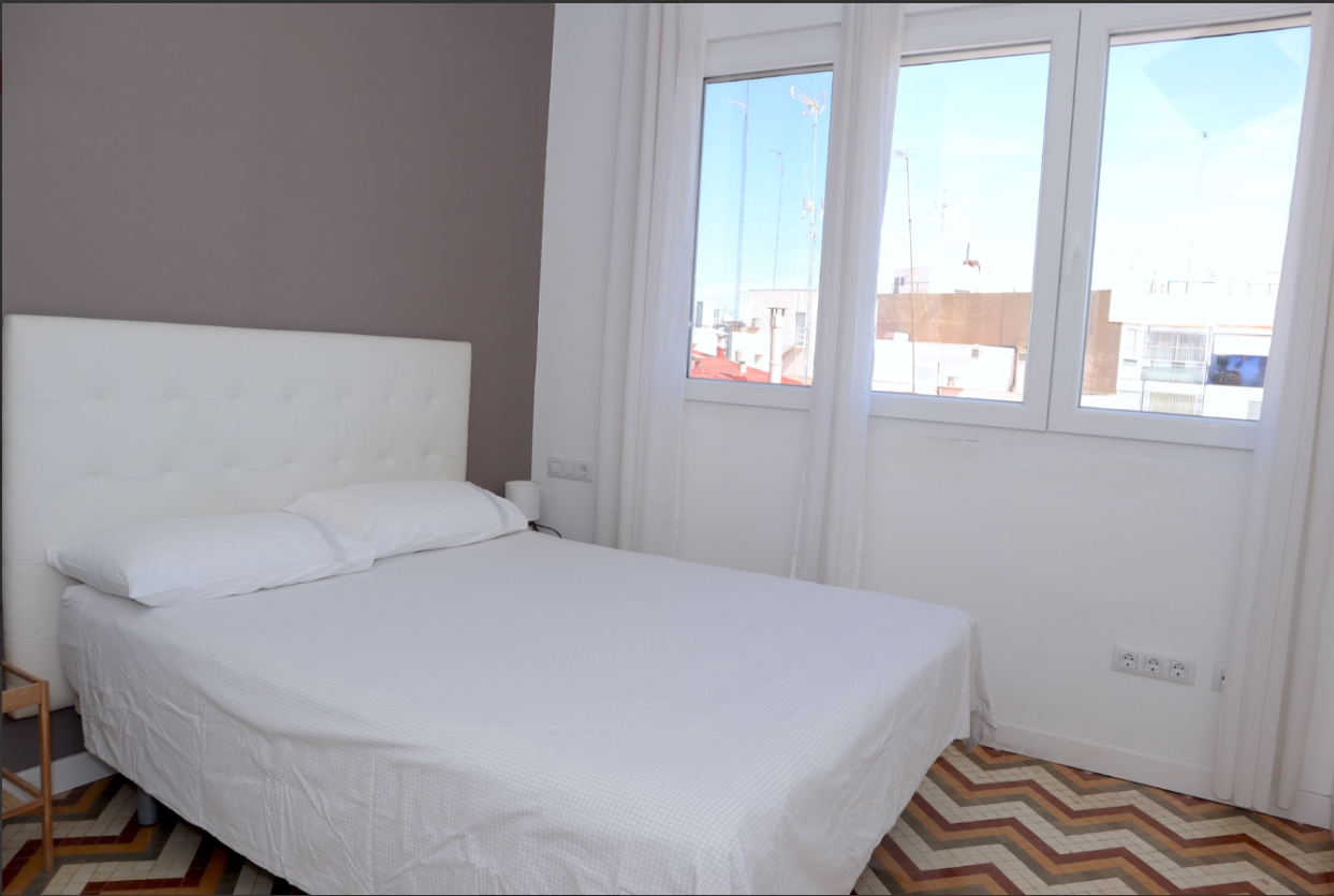 Penthouse for rent in Valencia main bedroom