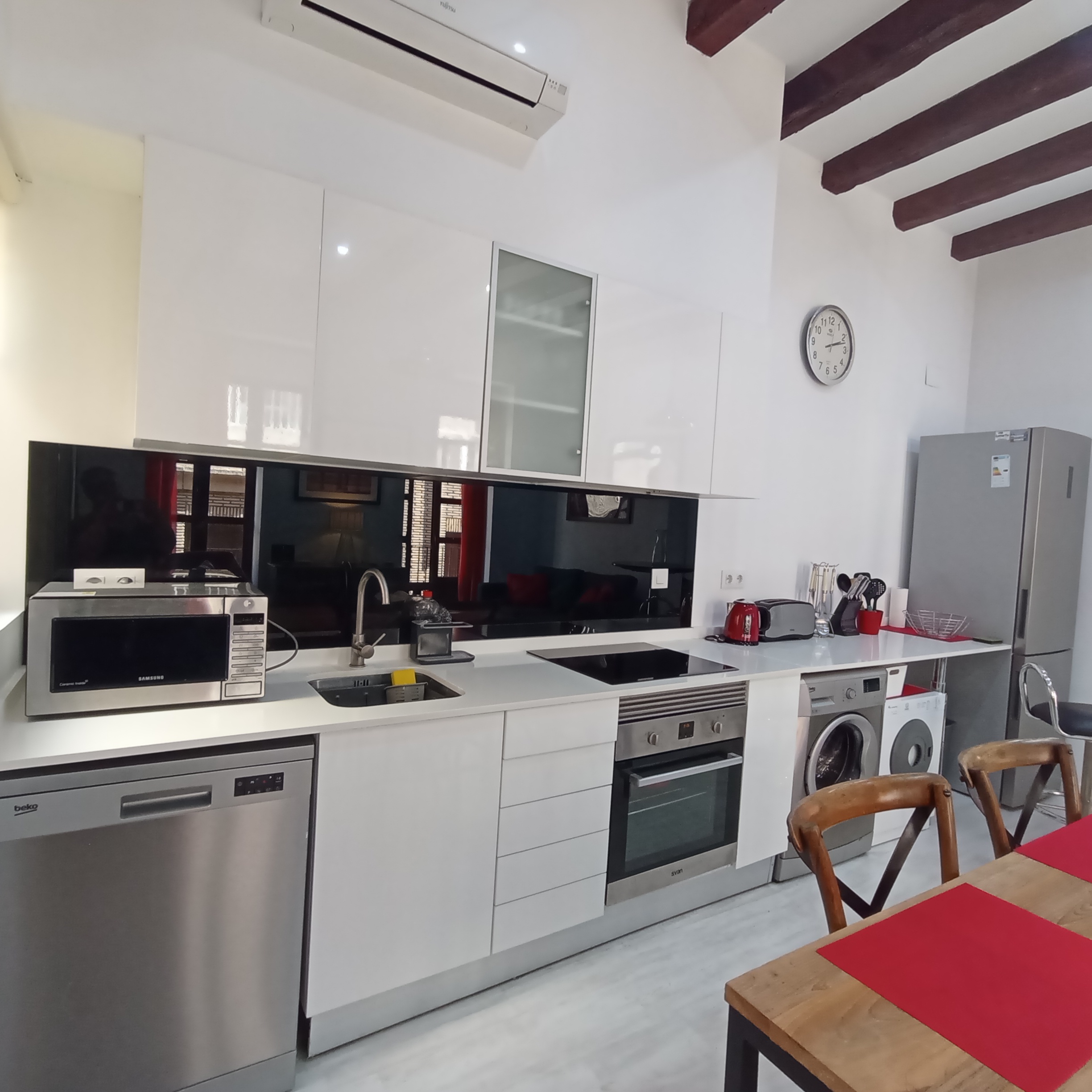 apartment- for-rent-in-vaencia-kitchen