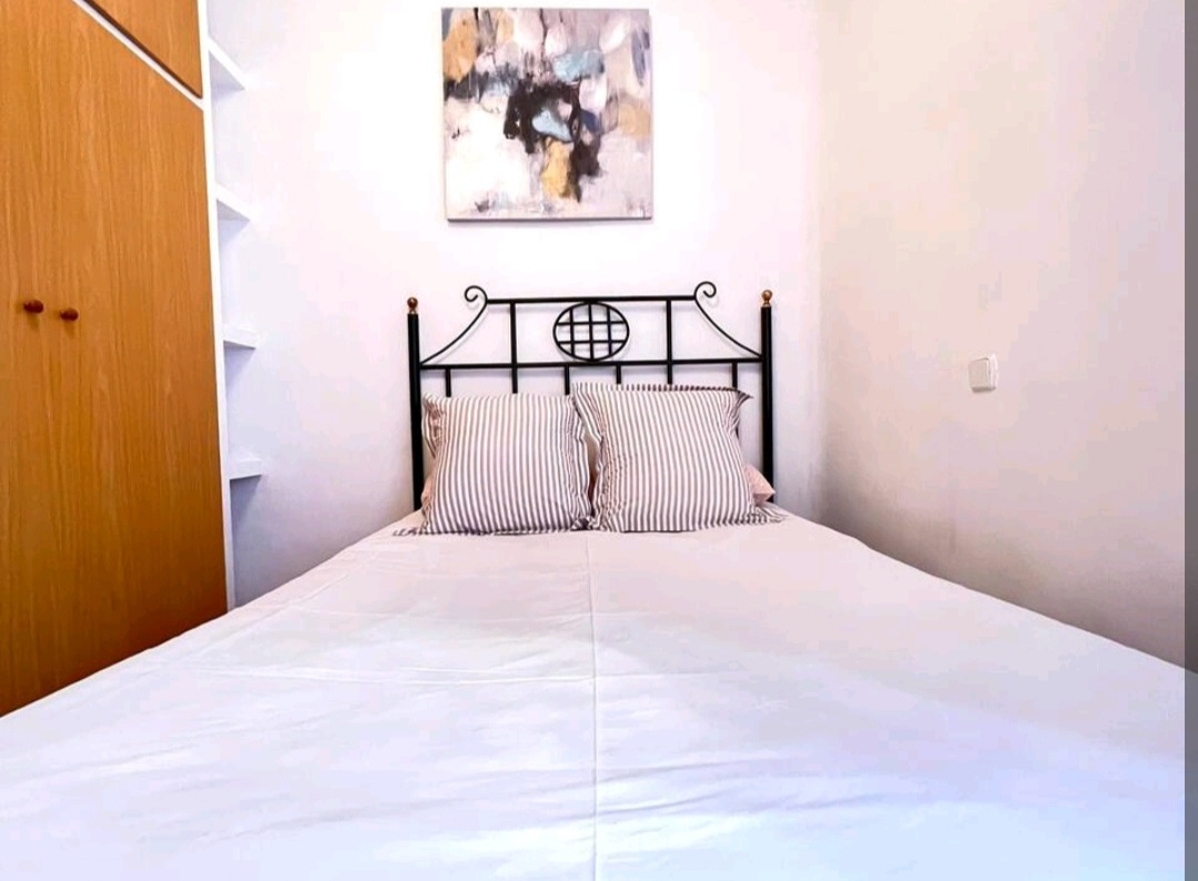 apartment-for-rent-in-madrid-bedroom
