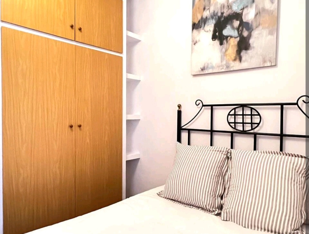 apartment-for-rent-in-madrid-bedroom