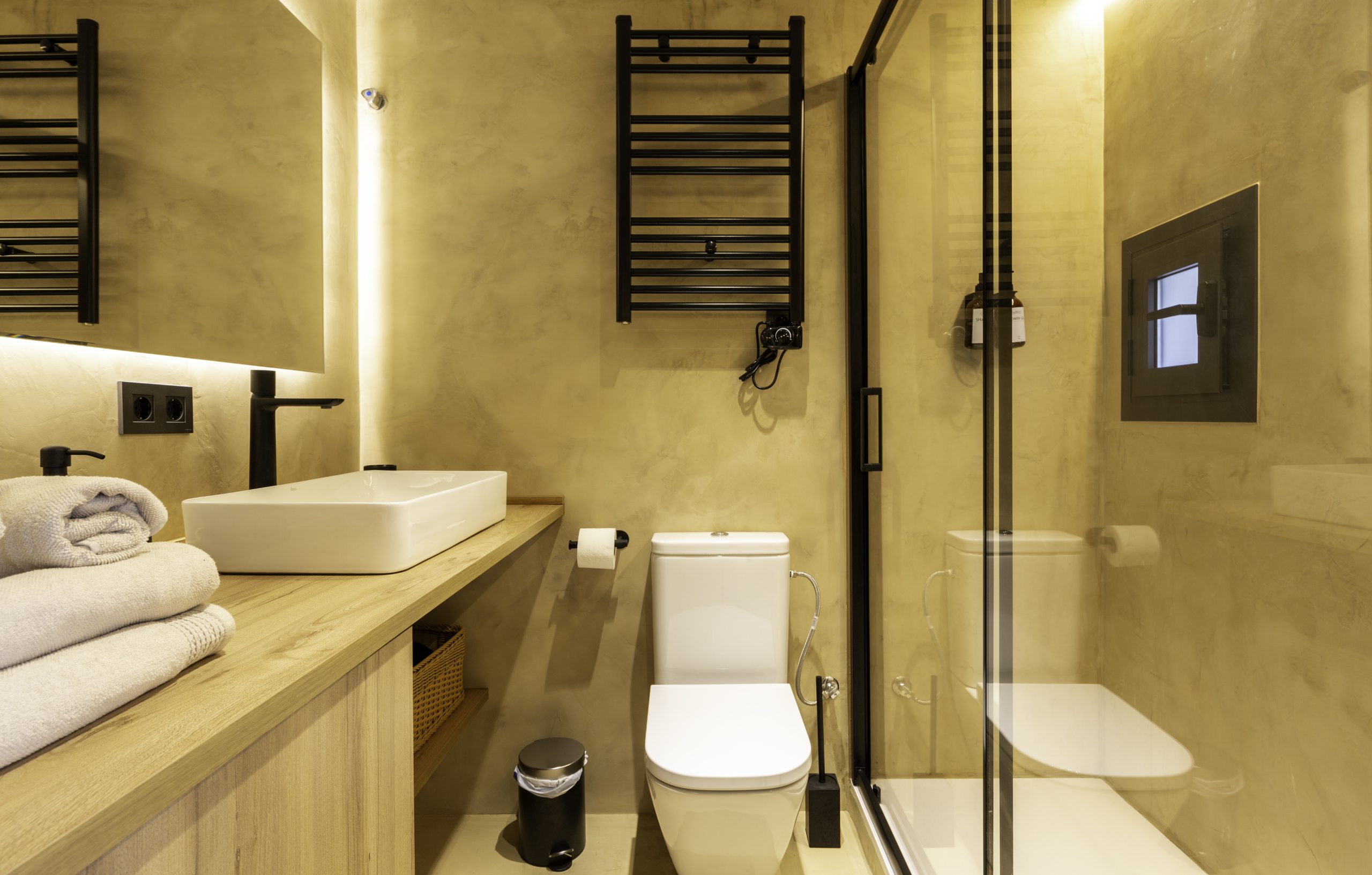 apartment-for-rent-in-terrassa-bathroom