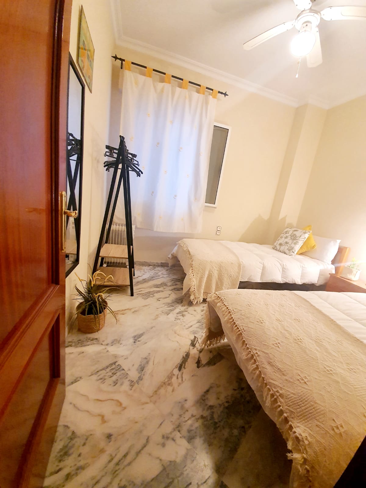 apartment-for-rent-in-cadiz-bedroom