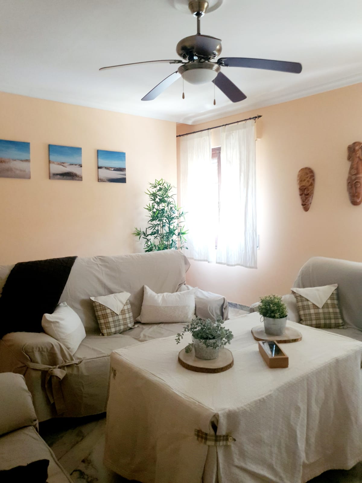 apartment-for-rent-in-cadiz-livingroom