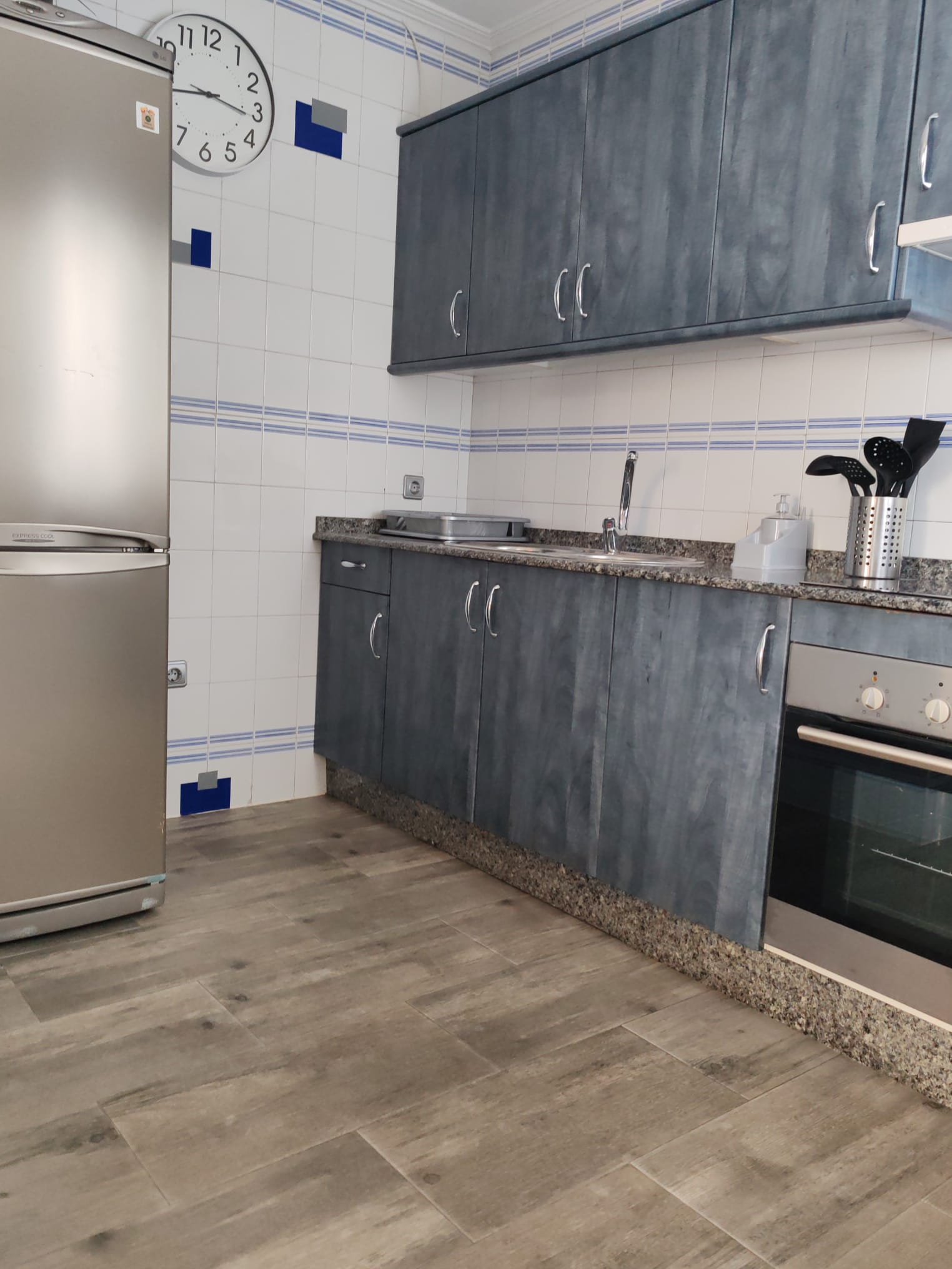 apartment-for-rent-in-sevilla-kitchen